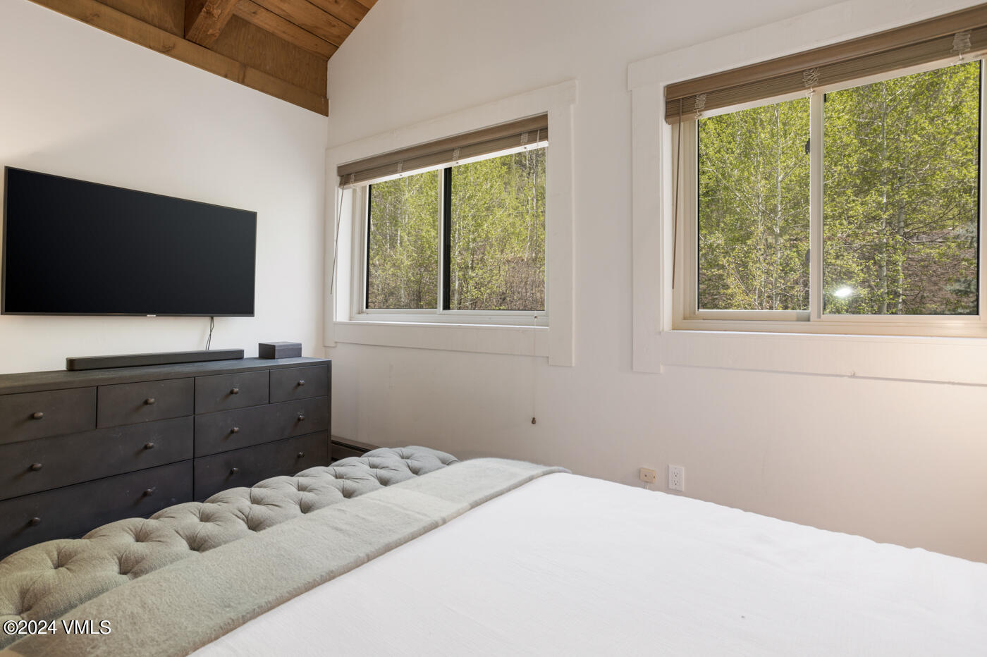 3094 Booth Falls Road, Unit 8 Vail, CO 81657 - Photo 13 of 38 3094 Booth Falls Rd 8 MLS-3