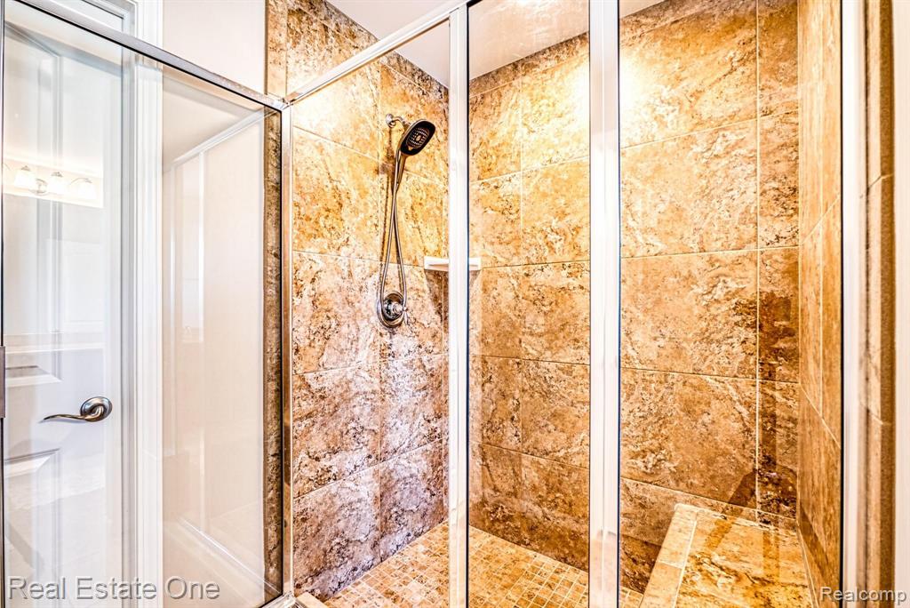 3738 Hogan Circle Rochester Hills, MI 48307 - Photo 27 of 40
