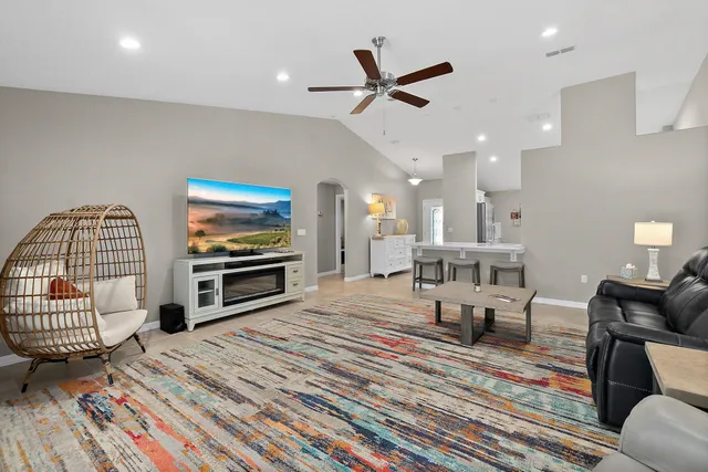 $2,500 | 43 Utica Path, Palm Coast, FL 32164