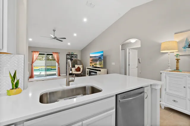 $2,500 | 43 Utica Path, Palm Coast, FL 32164