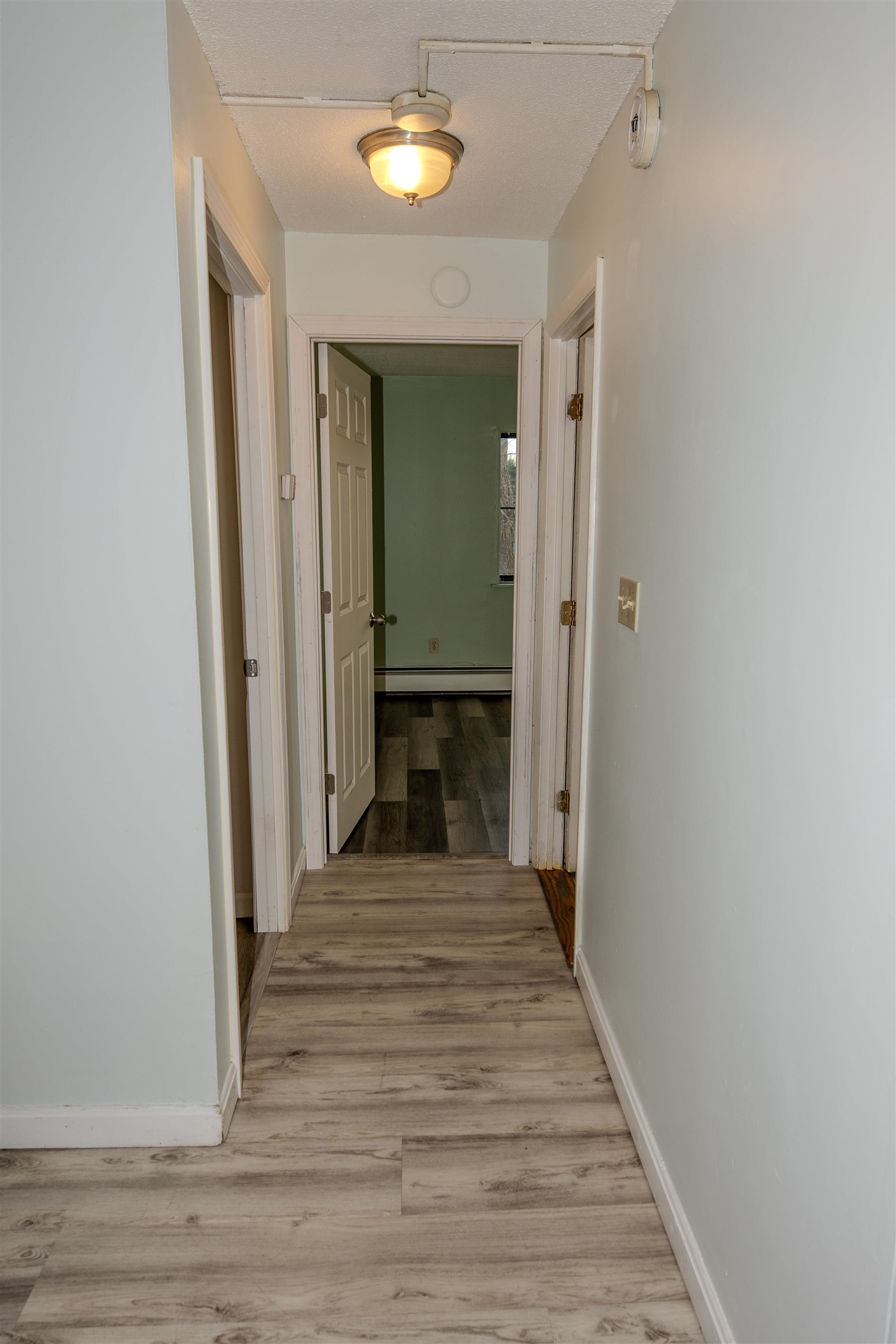 126 Mammoth Road, Unit 1 Hooksett, NH 03106 - Photo 11 of 28