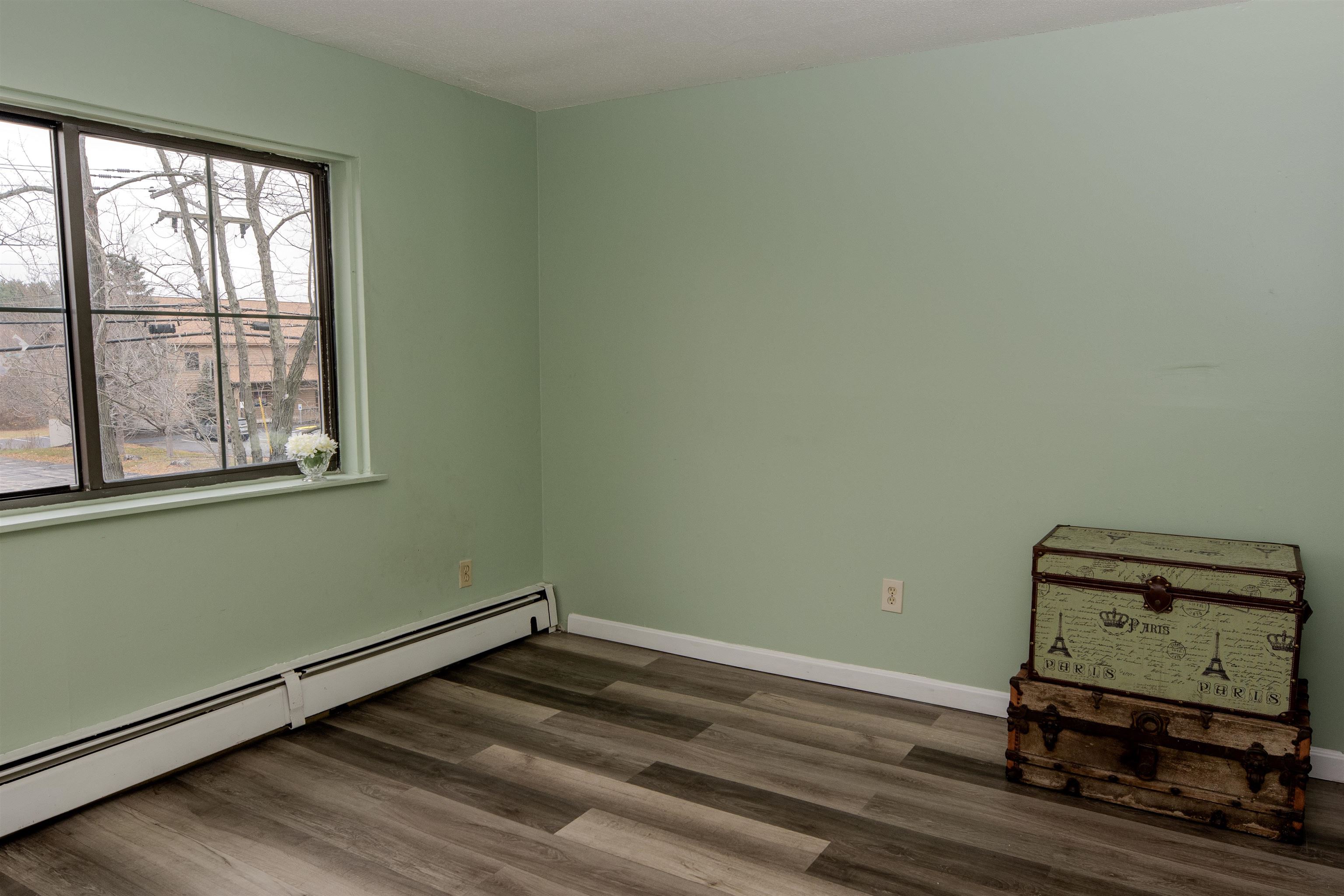 126 Mammoth Road, Unit 1 Hooksett, NH 03106 - Photo 21 of 28