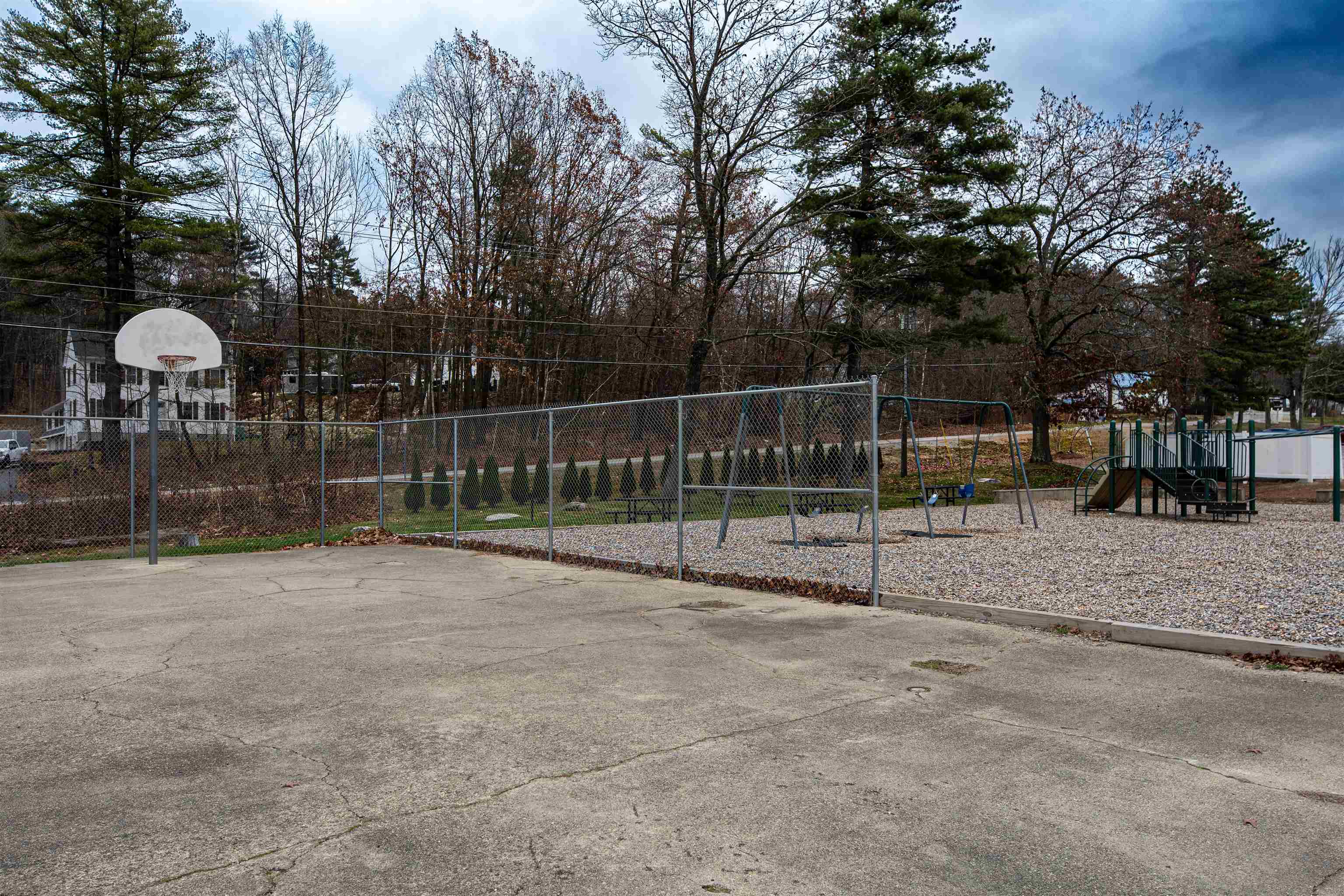 126 Mammoth Road, Unit 1 Hooksett, NH 03106 - Photo 25 of 28