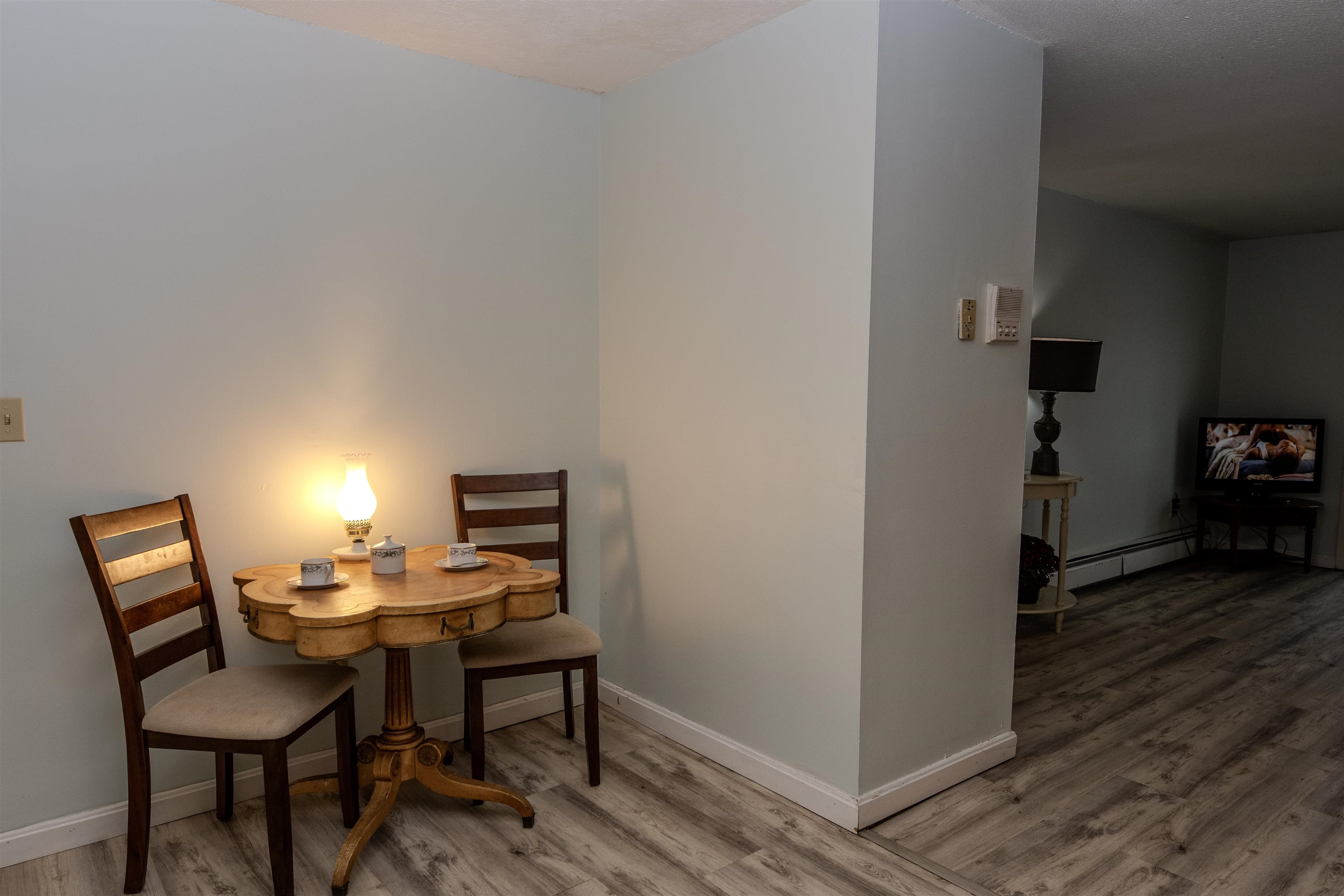 126 Mammoth Road, Unit 1 Hooksett, NH 03106 - Photo 6 of 28