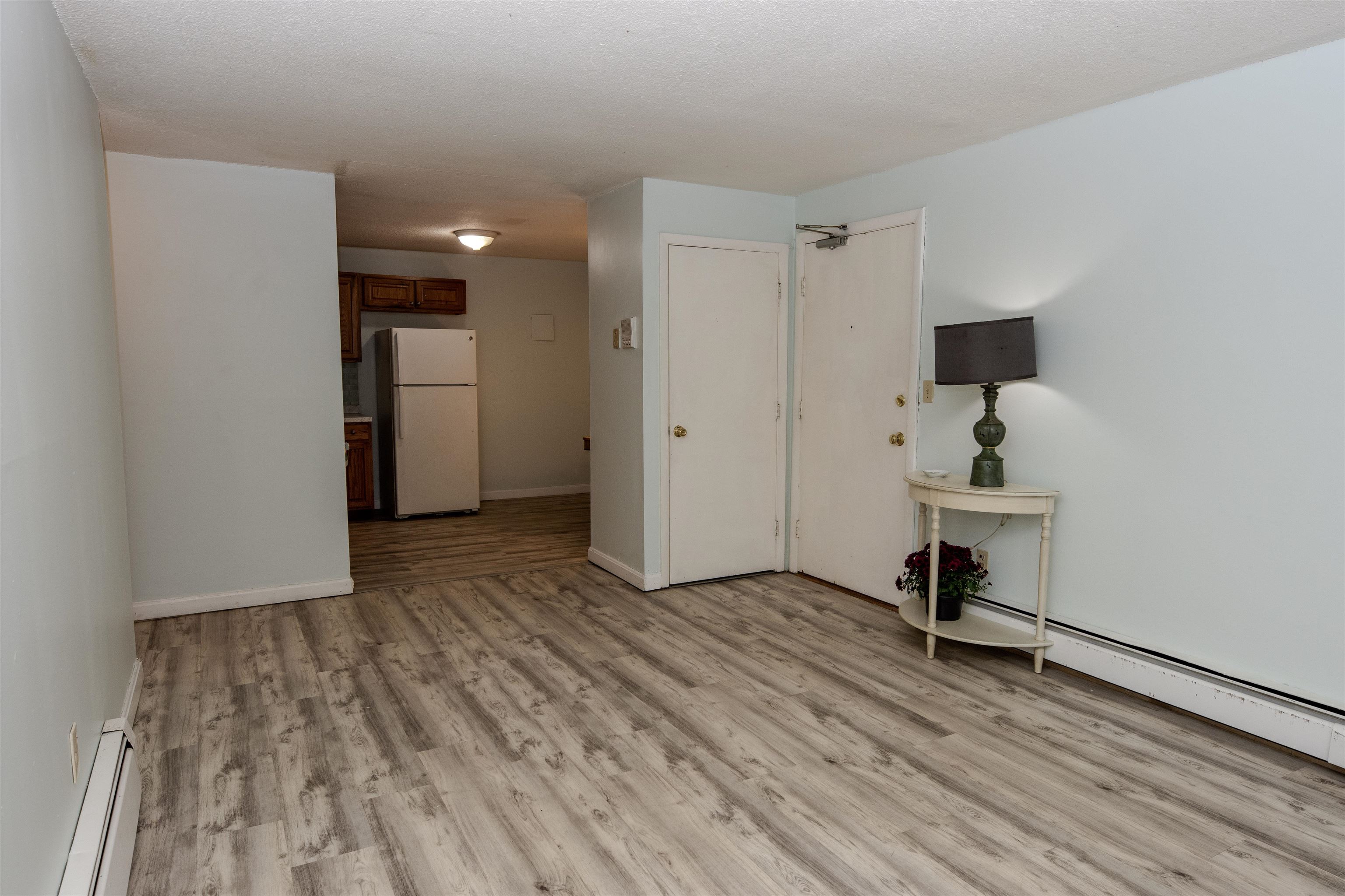 126 Mammoth Road, Unit 1 Hooksett, NH 03106 - Photo 10 of 28