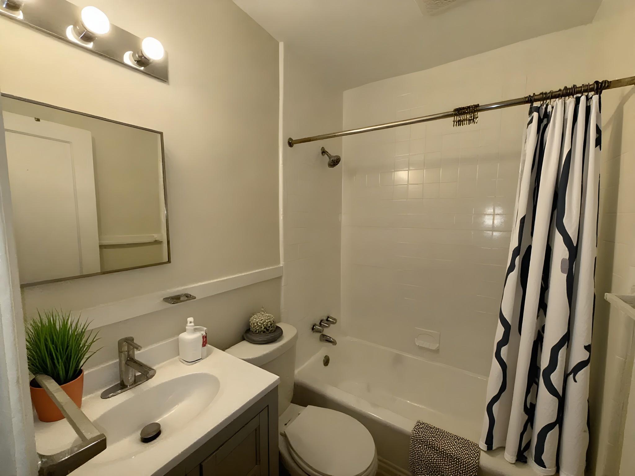 102 O Street Southwest, Unit 1 Washington, DC 20024 - Photo 8 of 18 Bathroom (Virtually Staged)