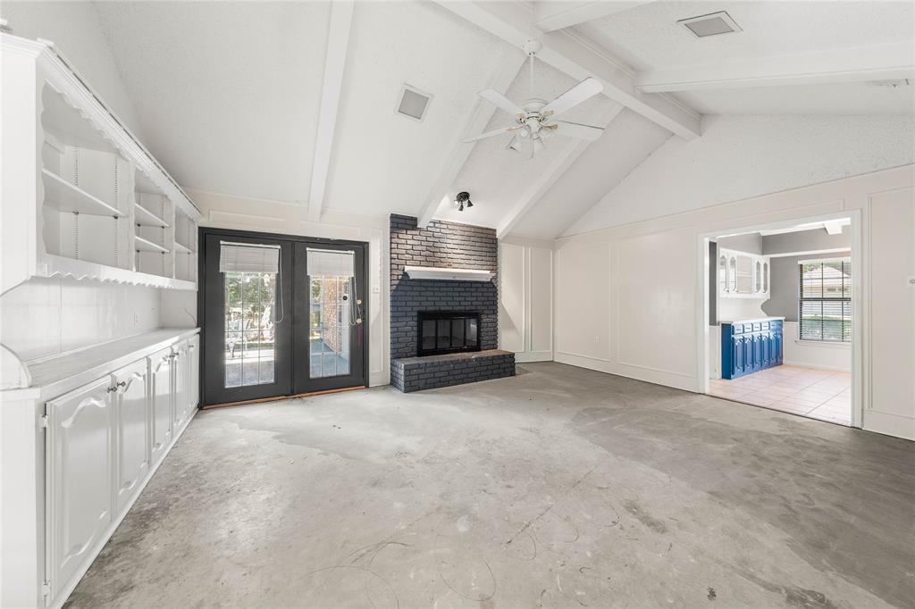 9917 Sandalwood Drive Woodway, TX 76712 - Photo 11 of 37