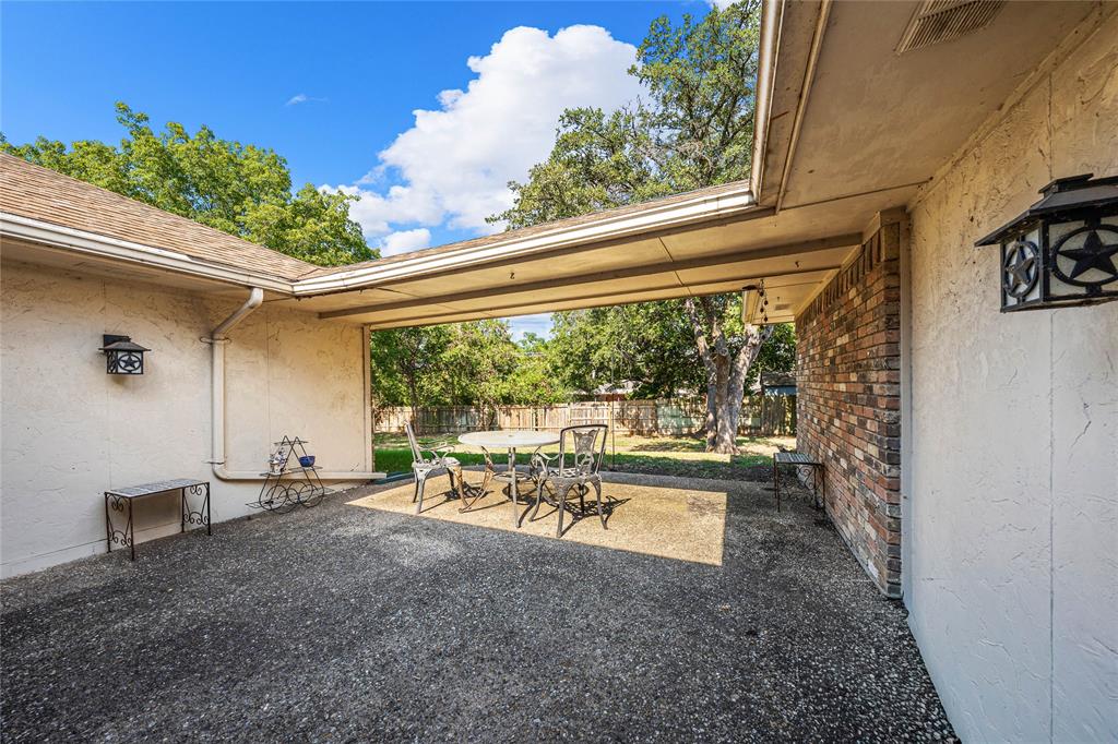 9917 Sandalwood Drive Woodway, TX 76712 - Photo 24 of 37