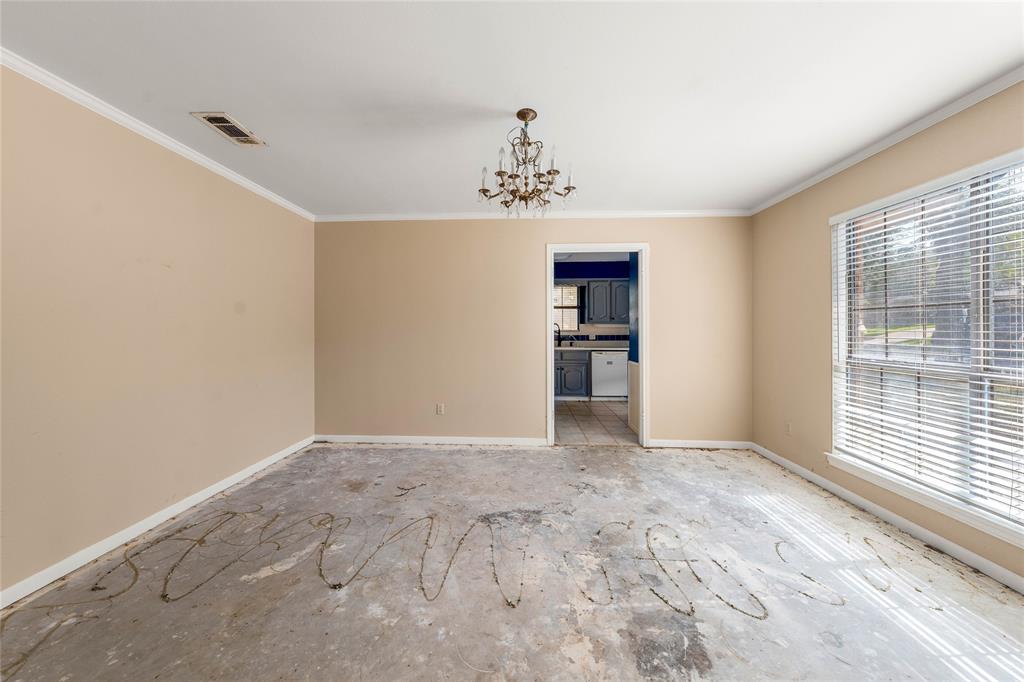 9917 Sandalwood Drive Woodway, TX 76712 - Photo 4 of 37