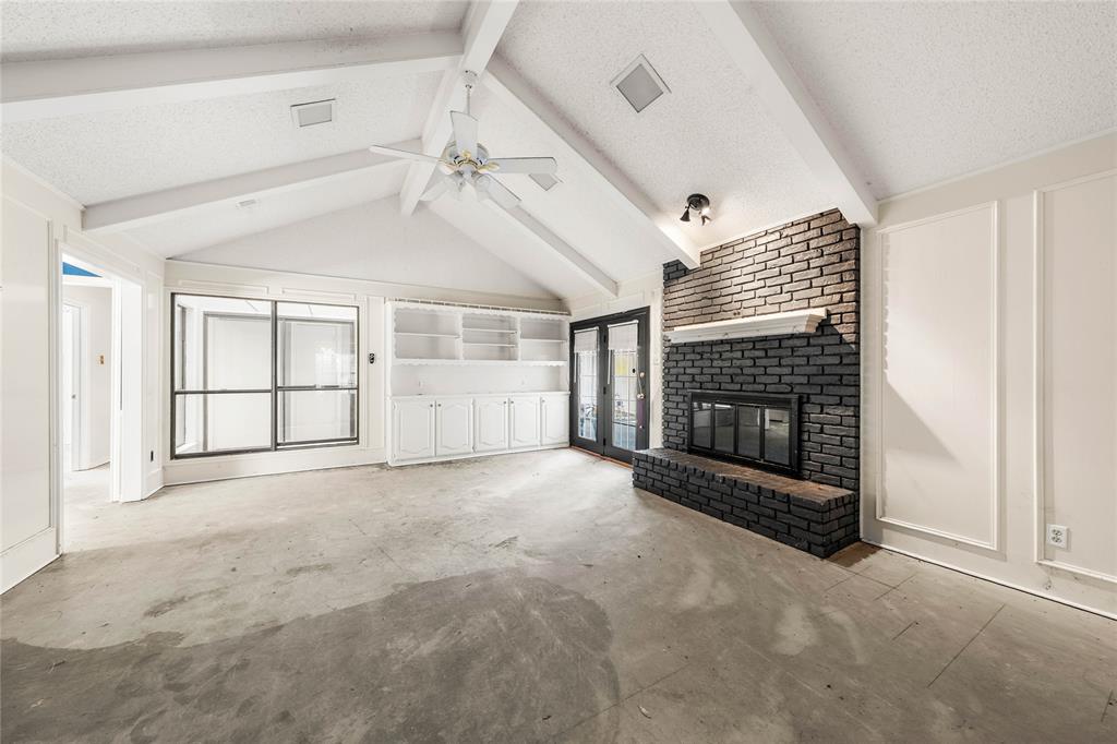 9917 Sandalwood Drive Woodway, TX 76712 - Photo 10 of 37