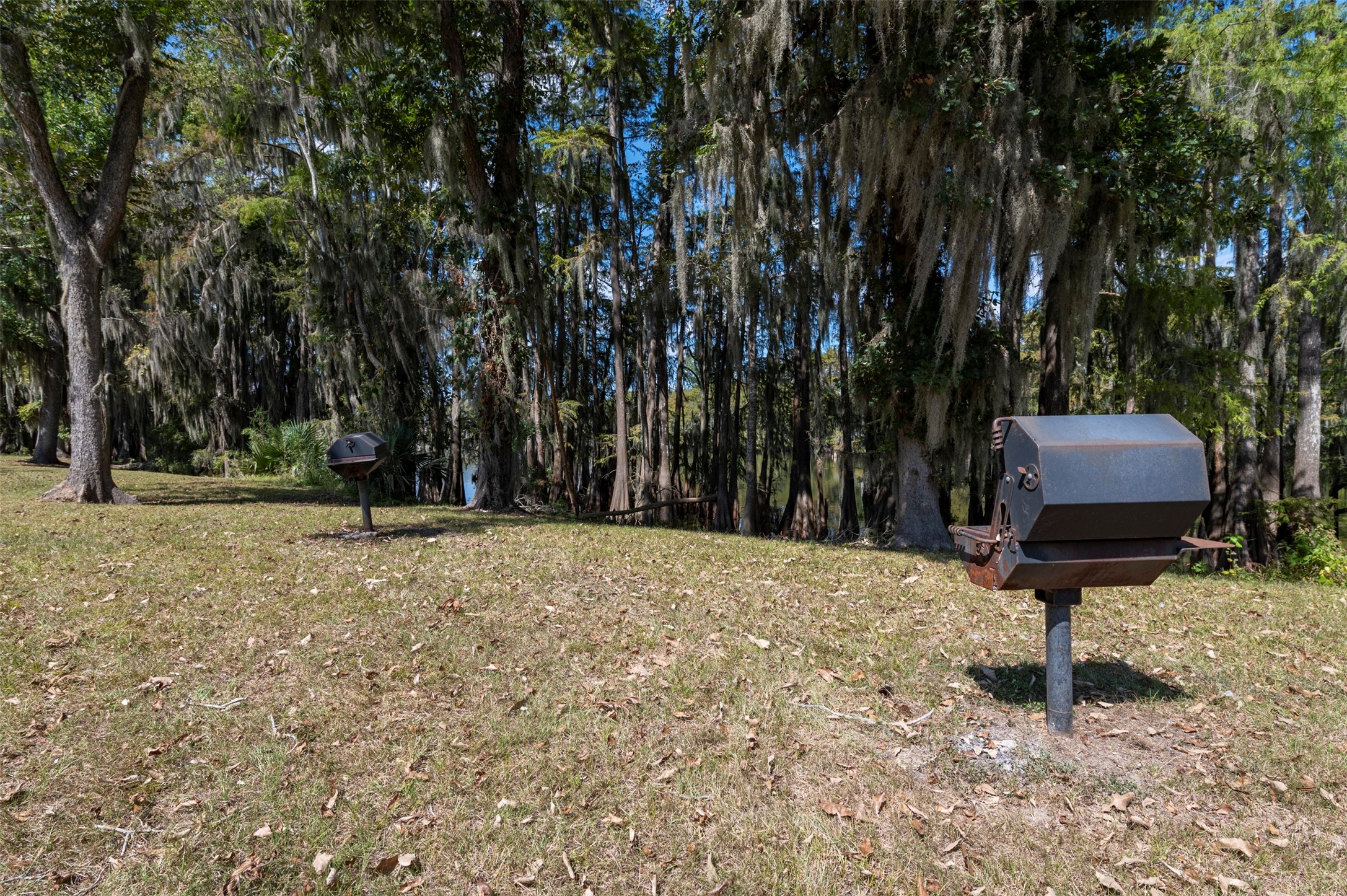 664 Jensen Drive Cleveland, TX 77327 - Photo 34 of 36 a house view with a sink