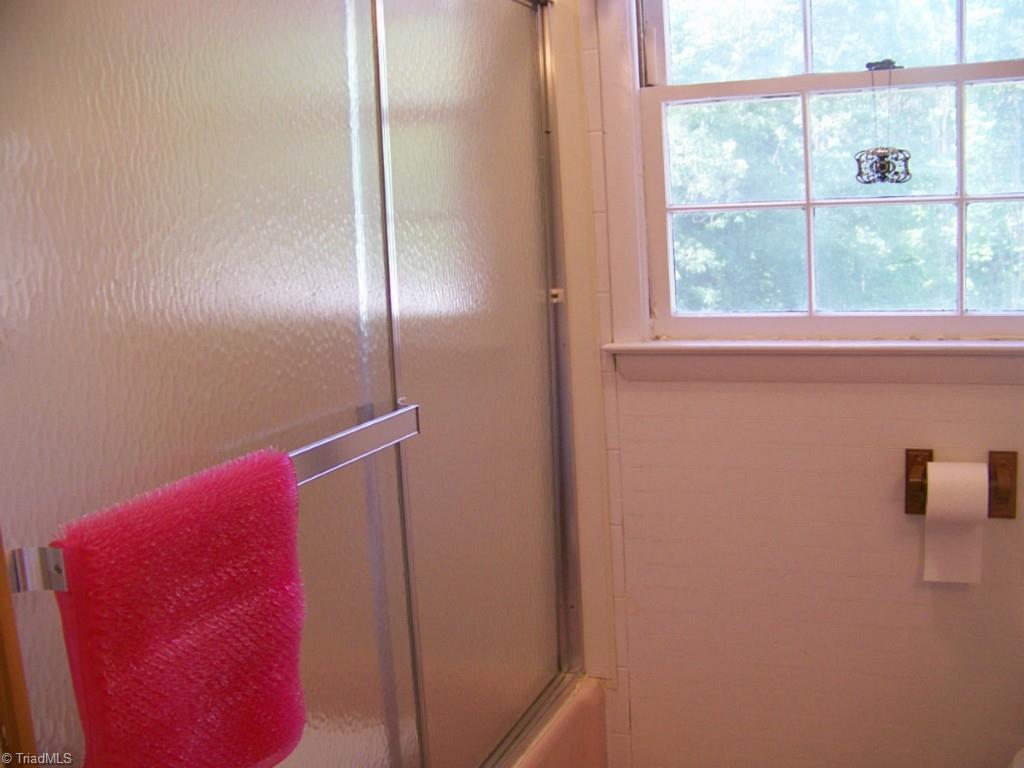 158 Burgundy Road Mount Airy, NC 27030 - Photo 14 of 21 Bathroom 1