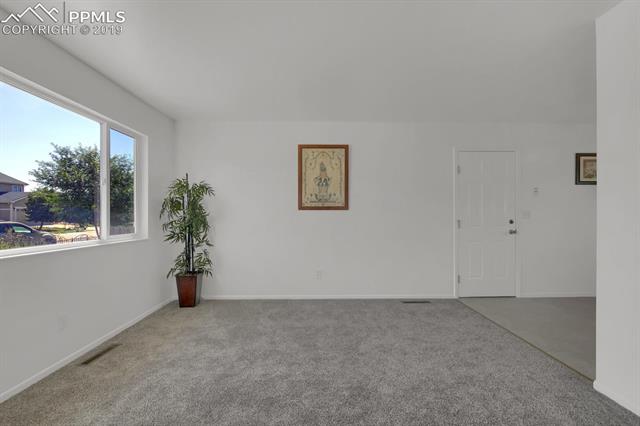 1720 Keswick Road Colorado Springs, CO 80906 - Photo 5 of 26