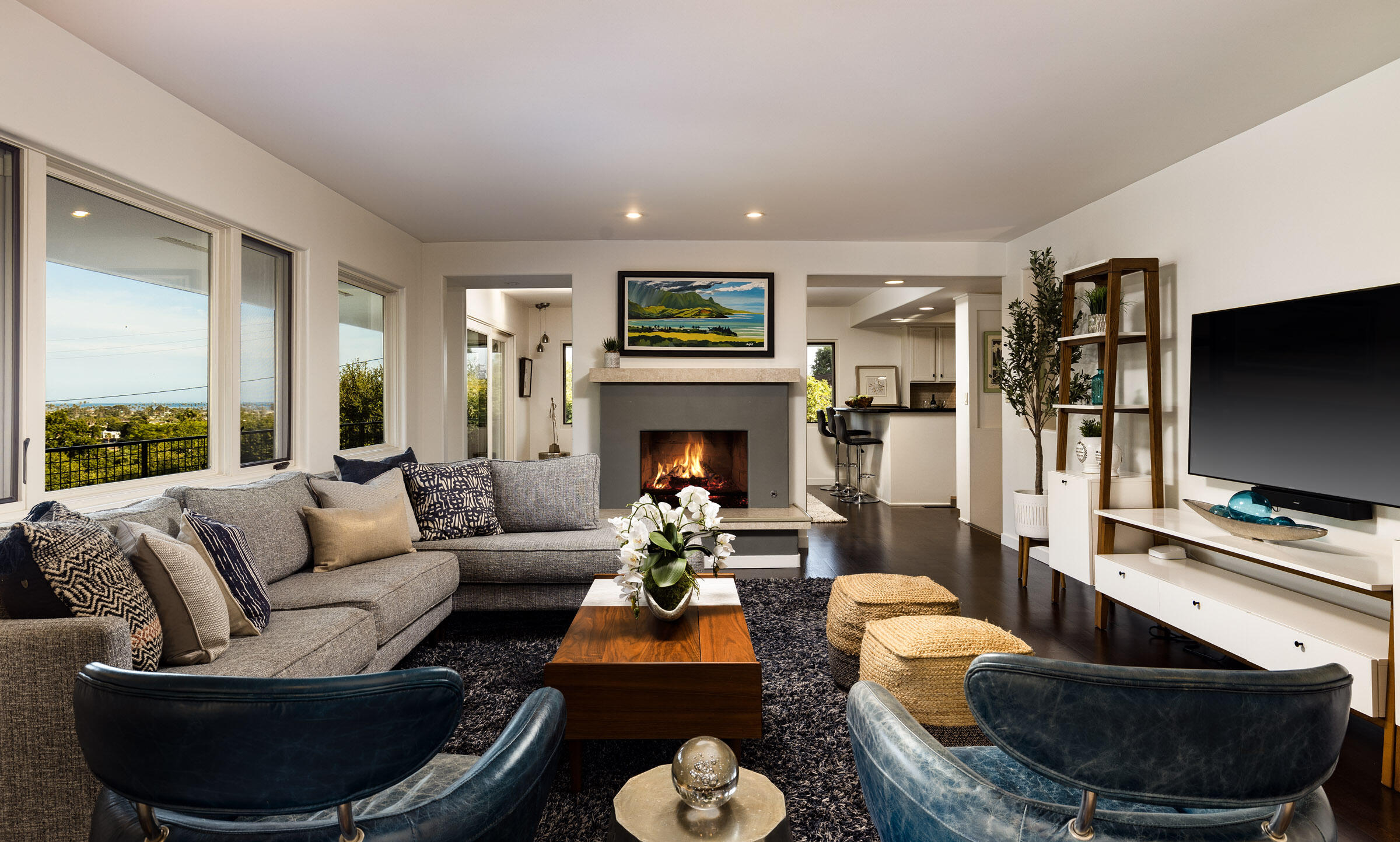 914 Medio Road Santa Barbara, CA 93103 - Photo 5 of 29 Living Room w/ fireplace