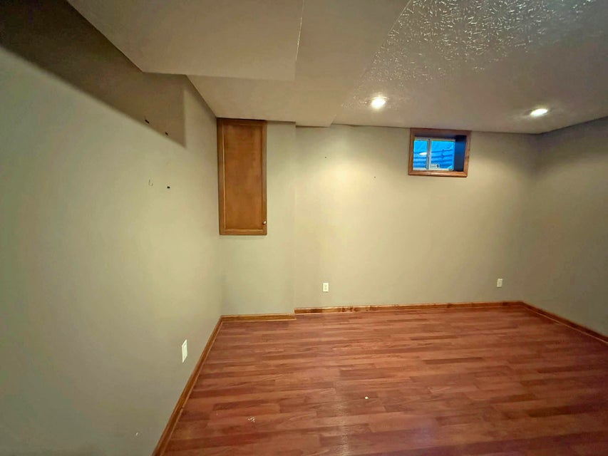 541 North Point Troy, OH 45373 - Photo 19 of 23 This versatile basement space offers an ideal setting for recreation or additional living areas.