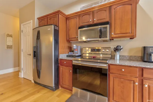 $584,000 | 4288 Hilldale Drive, Newburgh, IN 47630