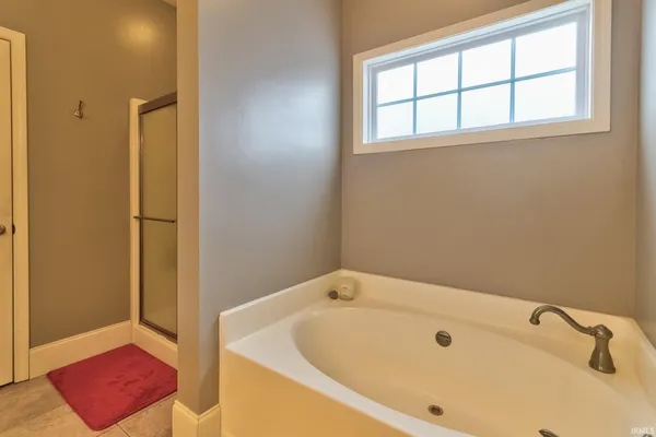 $599,900 | 4288 Hilldale Drive, Newburgh, IN 47630