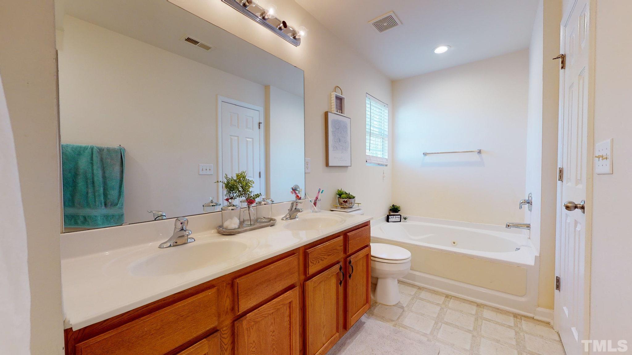 4132 Dalcross Road Raleigh, NC 27610 - Photo 24 of 27 Gallery Image 24