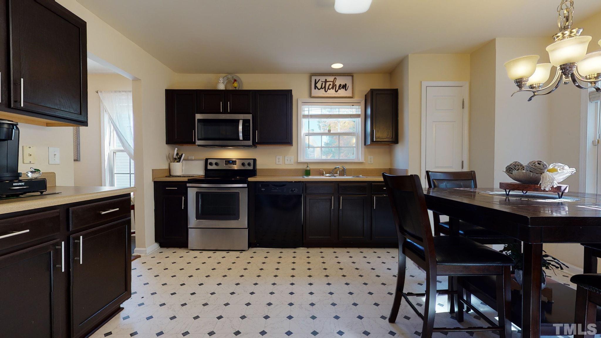 4132 Dalcross Road Raleigh, NC 27610 - Photo 10 of 27 Gallery Image 10