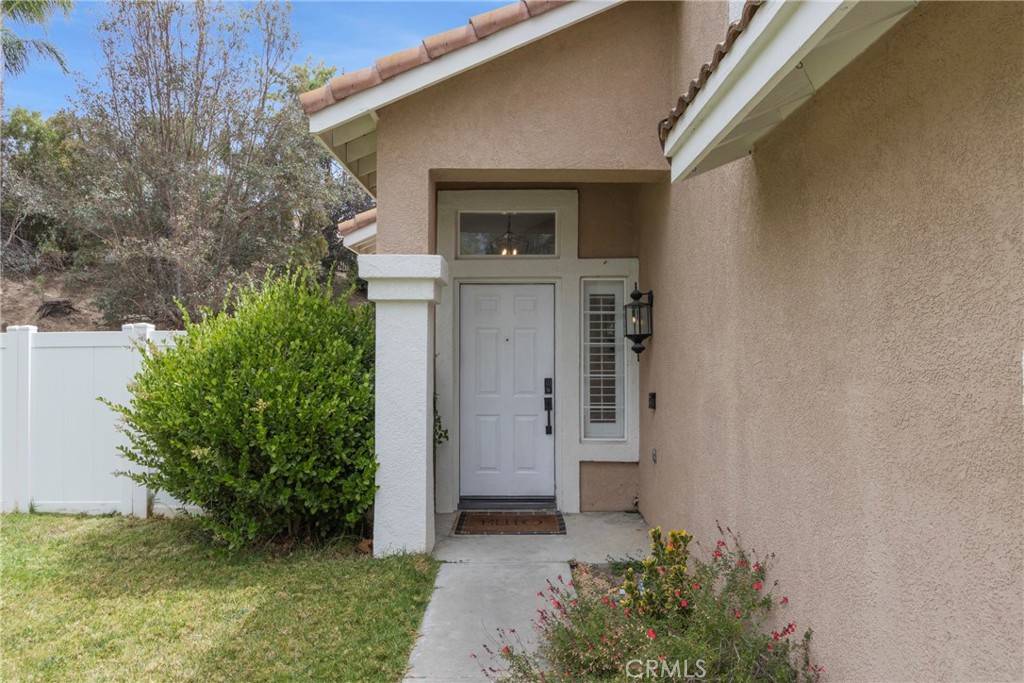 31880 Corte Algete Temecula, CA 92592 - Photo 4 of 59
