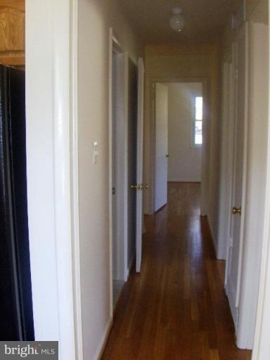 57 East Timonium Road Lutherville-Timonium, MD 21093 - Photo 4 of 13 Hallway