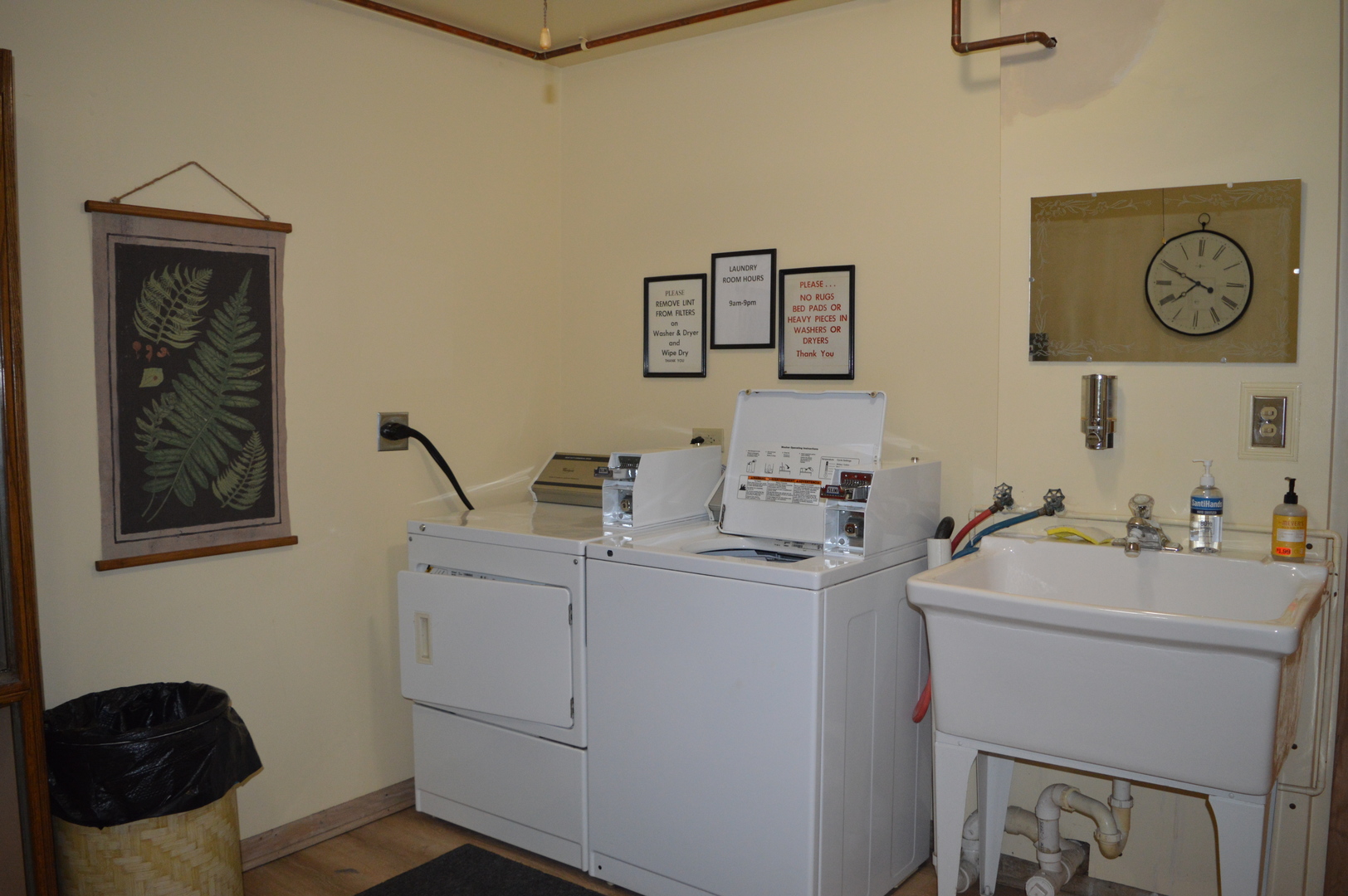 2025 Maple Road, Unit 1E Homewood, IL 60430 - Photo 10 of 12 a utility room with dryer and washer