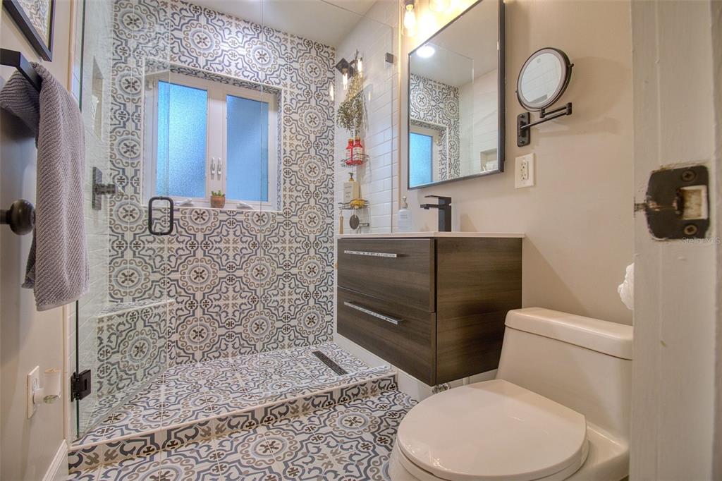 128 Edgewater Terrace Dunedin, FL 34698 - Photo 13 of 59