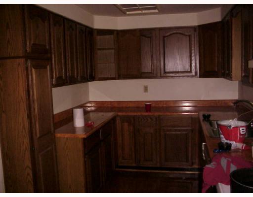 779 Boyce Road Bridgeville, PA 15017 - Photo 6 of 7 Kitchen.