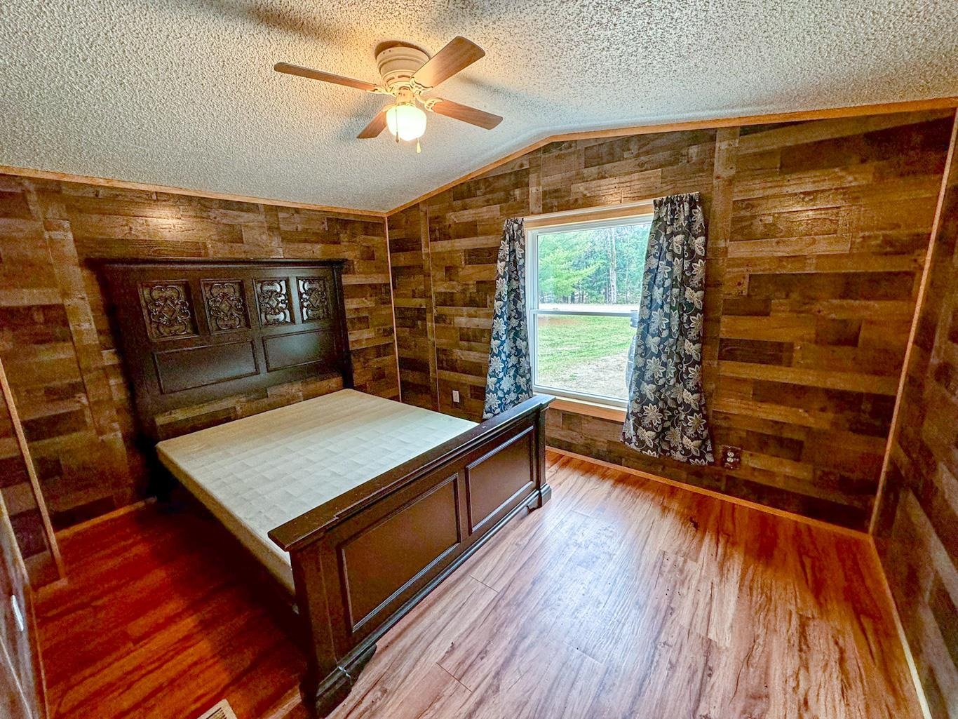 785 East 46 Road Cadillac, MI 49601 - Photo 9 of 35 Gallery Image 9
