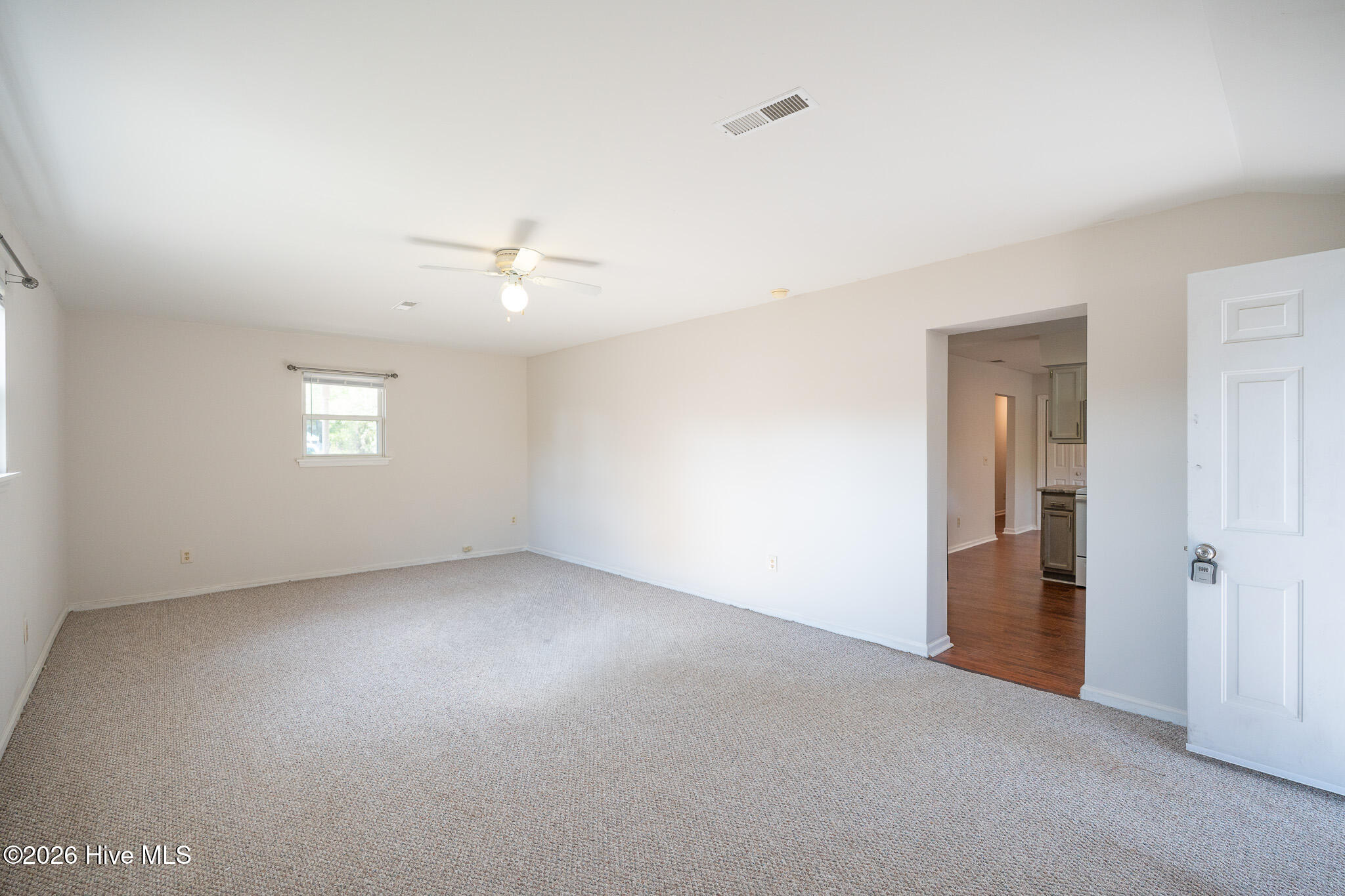 341 Lancaster Road Wilmington, NC 28409 - Photo 14 of 30 DSC02687
