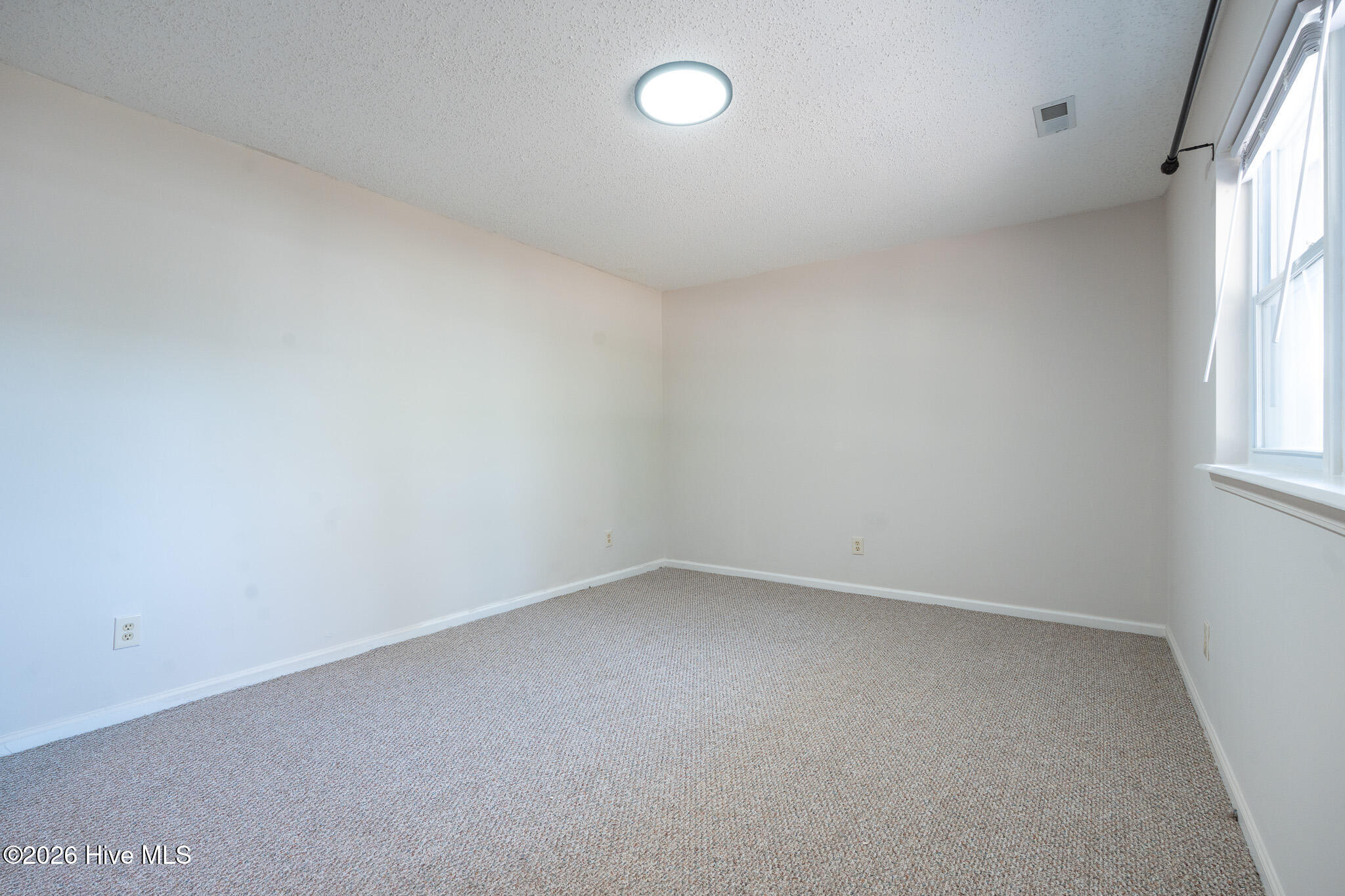341 Lancaster Road Wilmington, NC 28409 - Photo 9 of 30 DSC02646