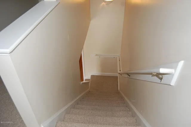 $1,600 | 300 Providence Drive, Jacksonville, NC 28546