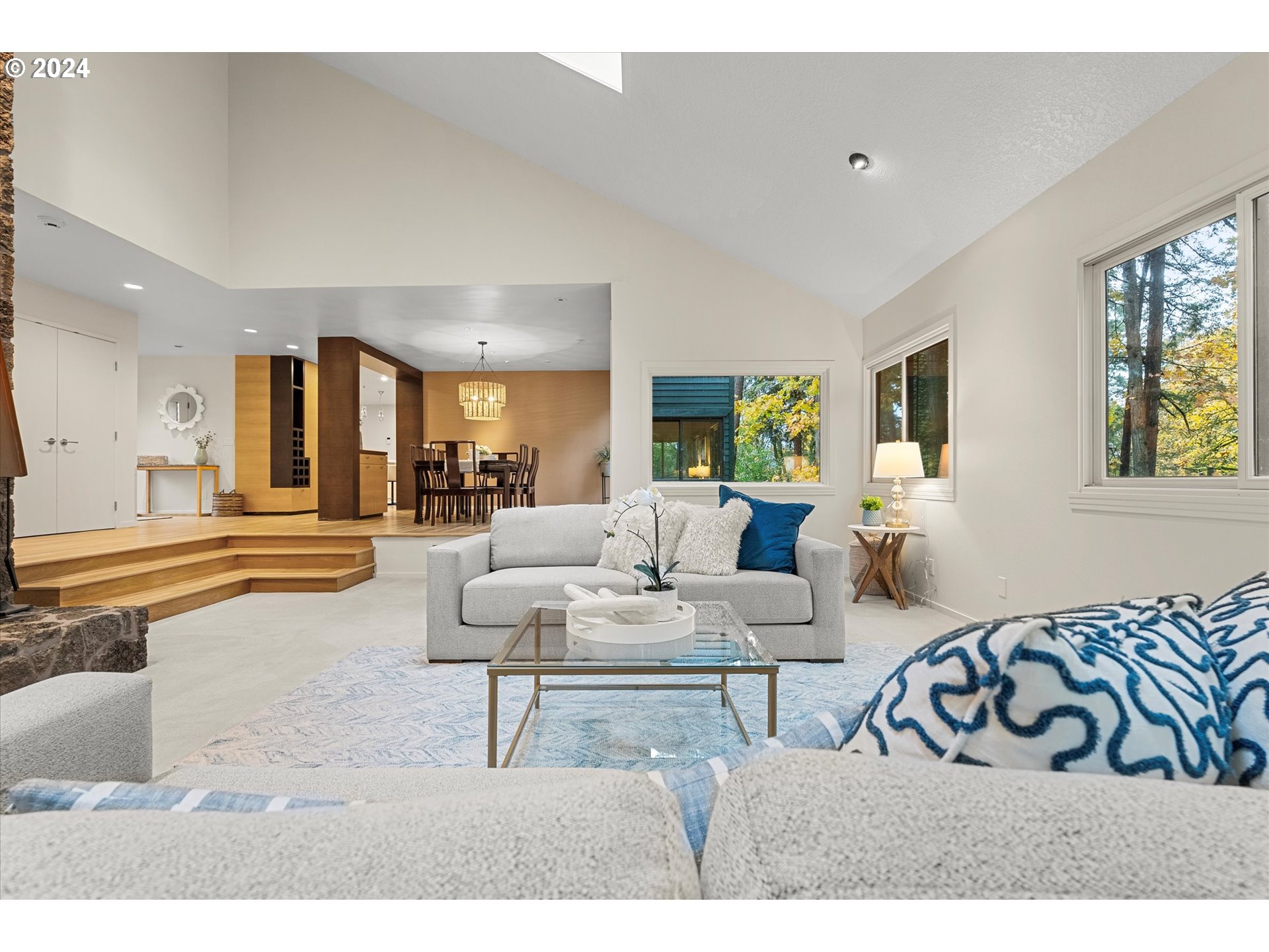1176 Troon Road Lake Oswego, OR 97034 - Photo 11 of 48 Gallery Image 11