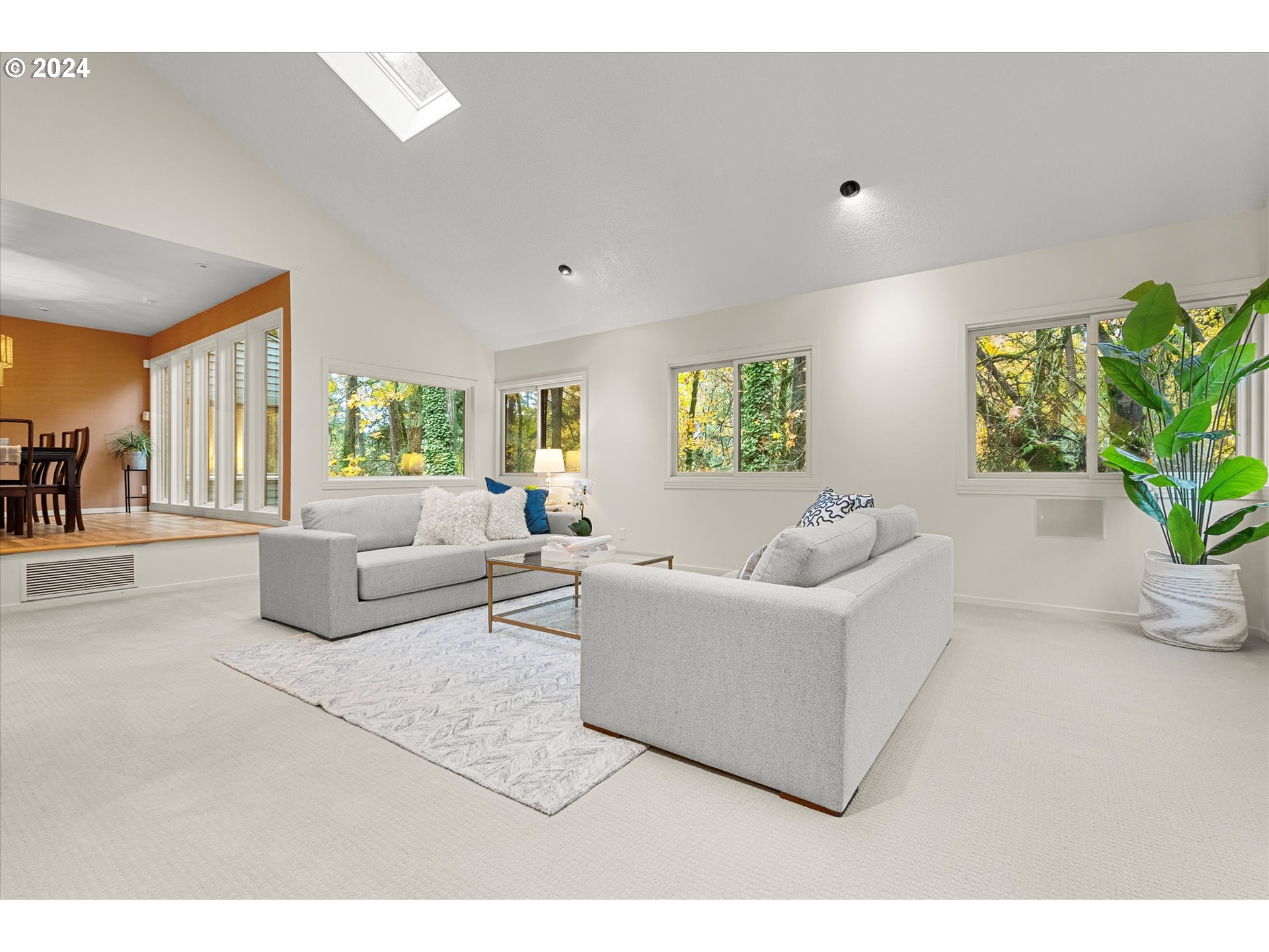 1176 Troon Road Lake Oswego, OR 97034 - Photo 12 of 48 Gallery Image 12