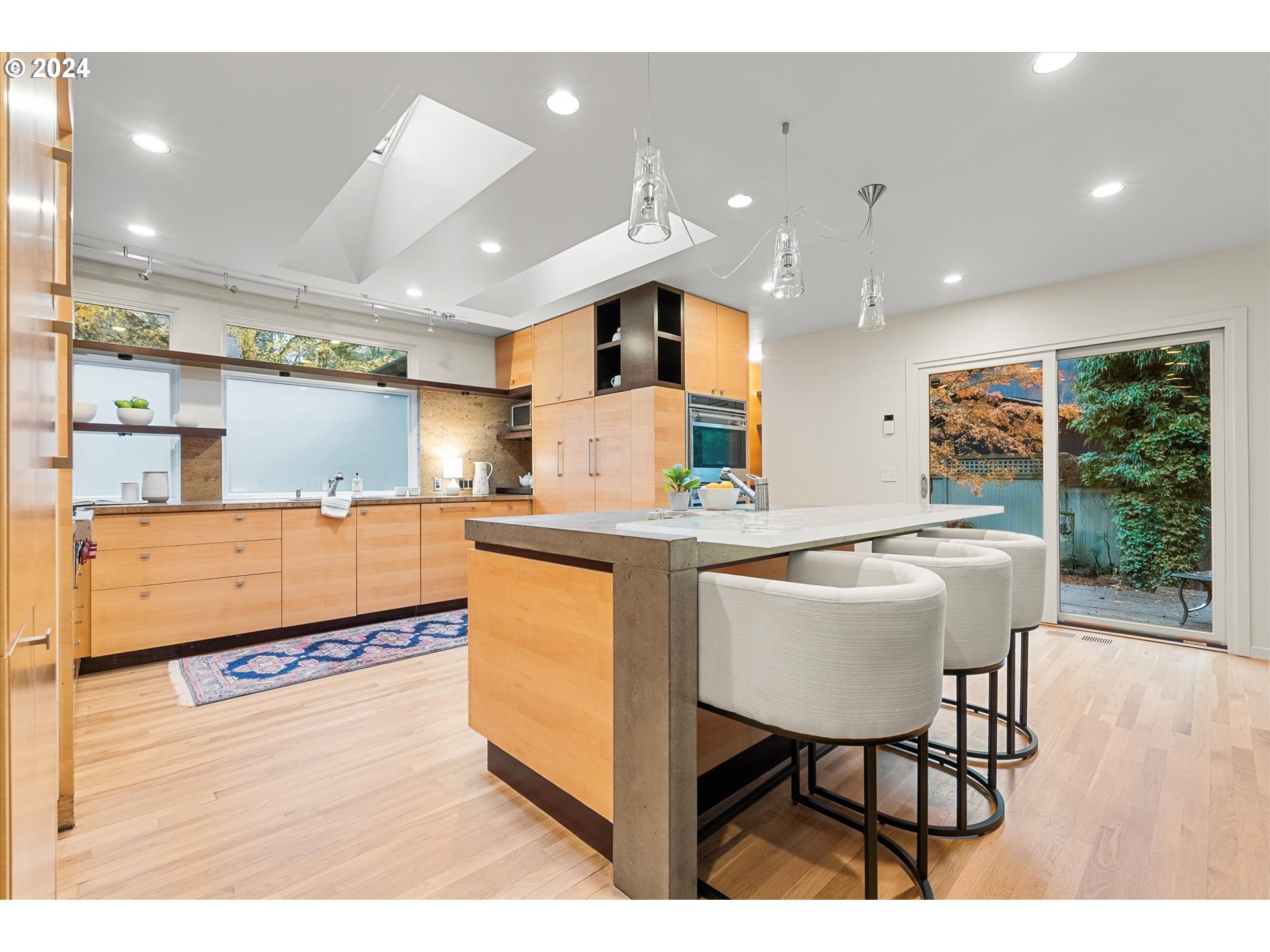 1176 Troon Road Lake Oswego, OR 97034 - Photo 20 of 48 Gallery Image 20