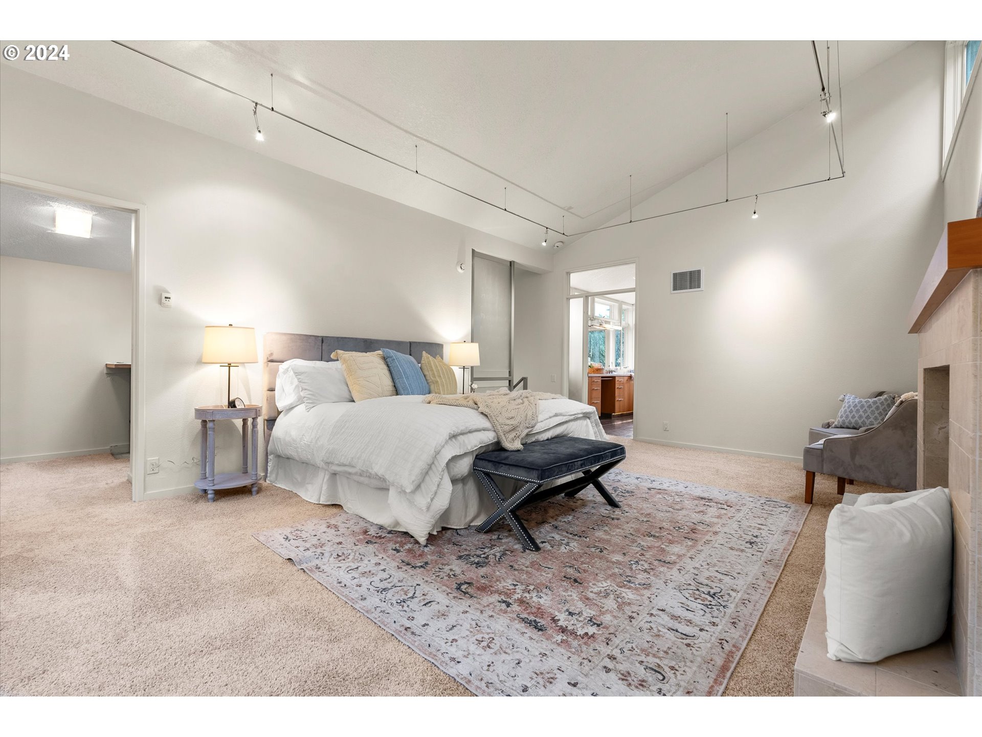 1176 Troon Road Lake Oswego, OR 97034 - Photo 26 of 48 Gallery Image 26