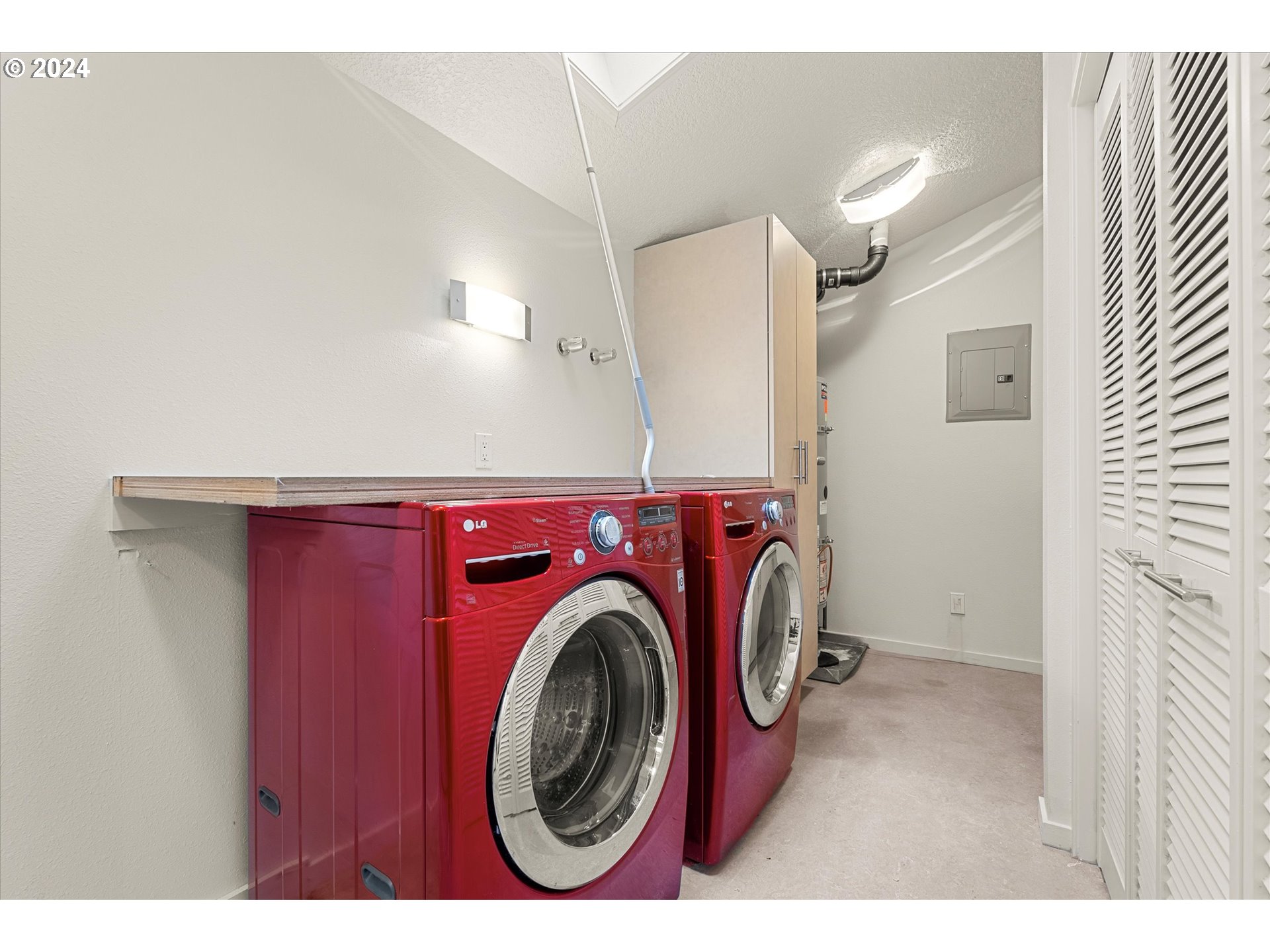 1176 Troon Road Lake Oswego, OR 97034 - Photo 27 of 48 Gallery Image 27