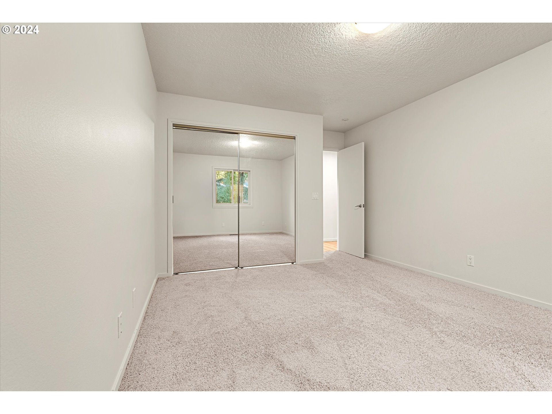 1176 Troon Road Lake Oswego, OR 97034 - Photo 36 of 48 Gallery Image 36