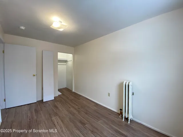 a view of utility room