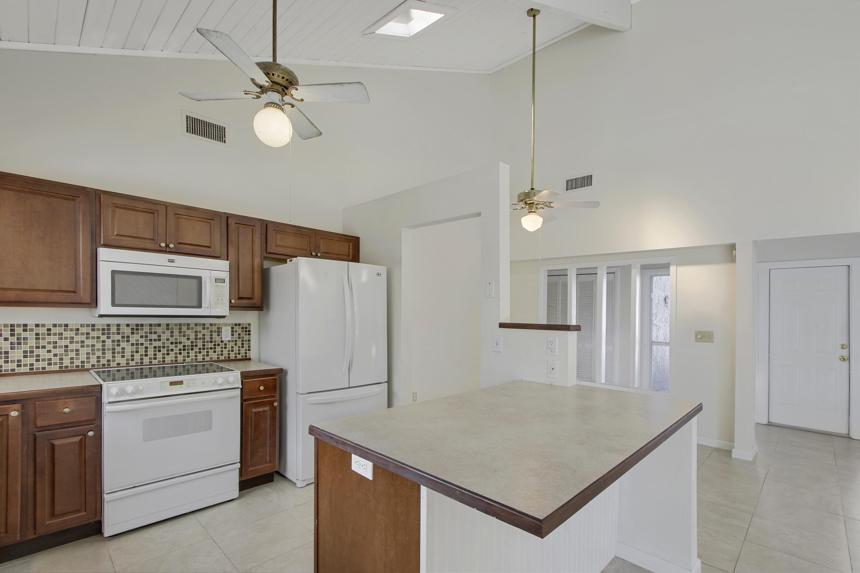 2350 Northwest 30th Road Boca Raton, FL 33431 - Photo 15 of 21 47