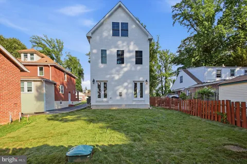 $930,000 | 212 Chestnut Street, Newtown Square, PA 19073