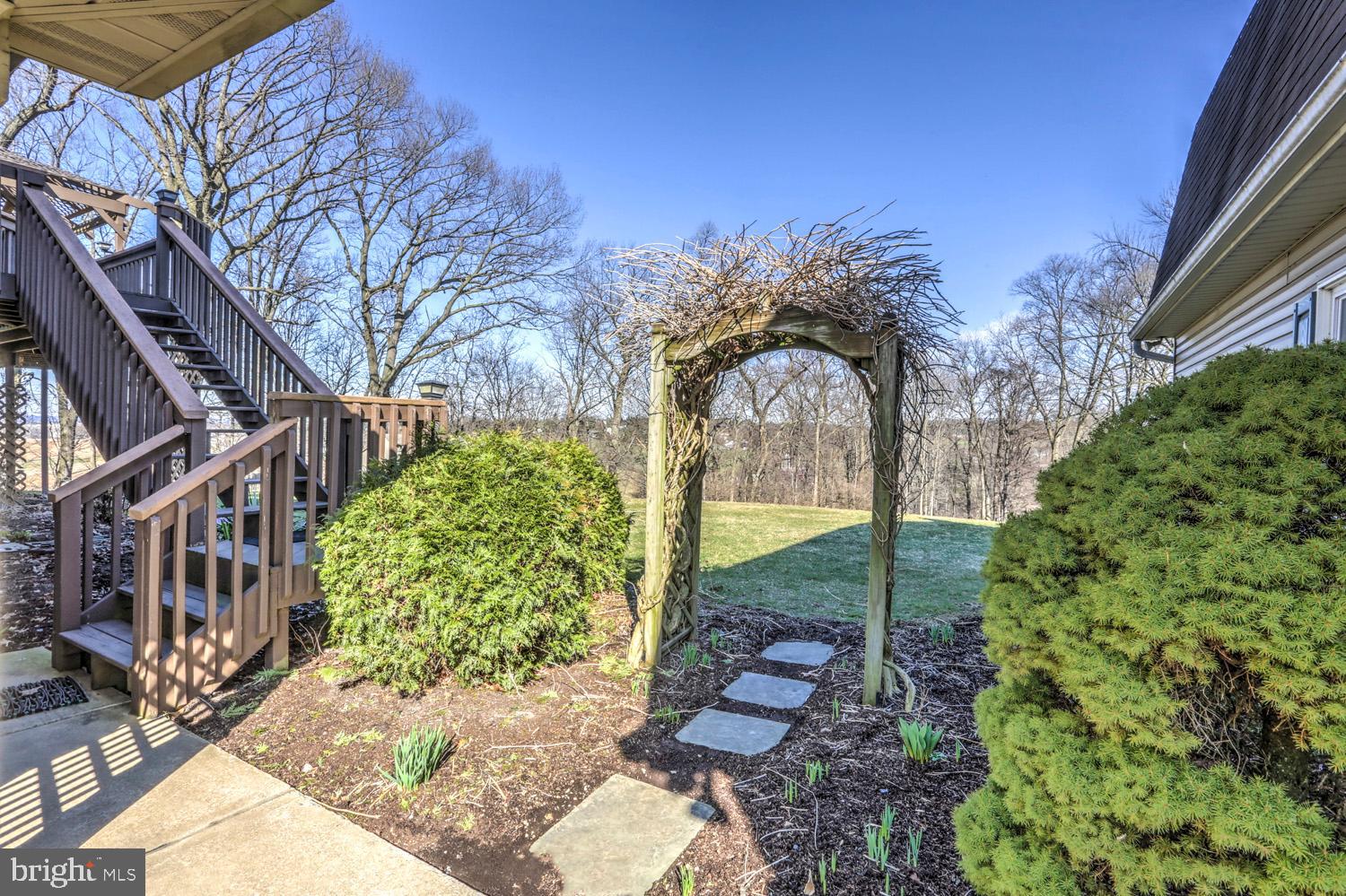 6 Arlin Circle Lititz, PA 17543 - Photo 11 of 52