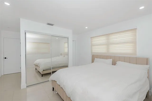 $939,000 | 825 Argonaut Isle, Dania Beach, FL 33004