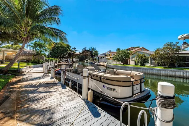 $939,000 | 825 Argonaut Isle, Dania Beach, FL 33004