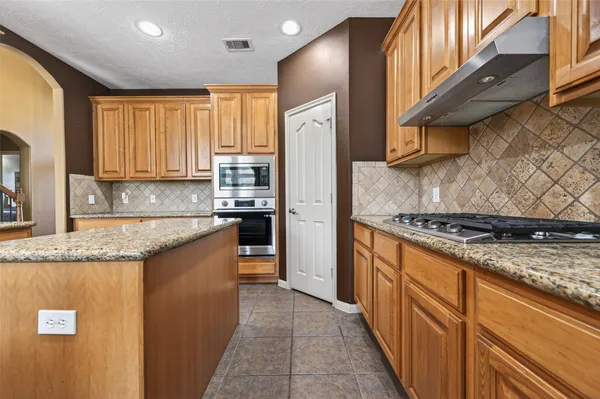 $400,000 | 11131 Maidenfair Drive, Tomball, TX 77375