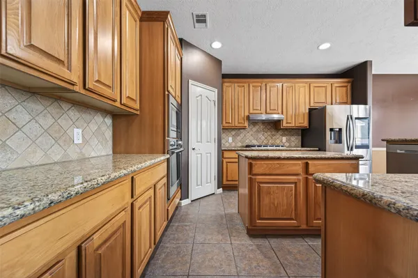 $400,000 | 11131 Maidenfair Drive, Tomball, TX 77375