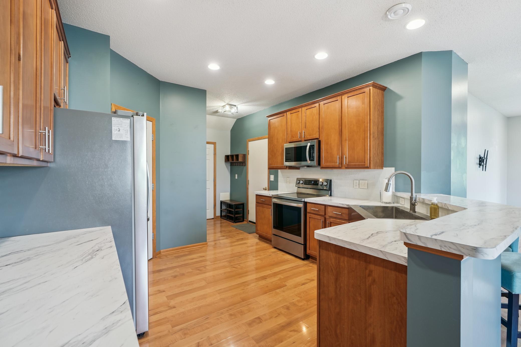 5902 Camellia Court Northwest Rochester, MN 55901 - Photo 6 of 24 Gallery Image 6
