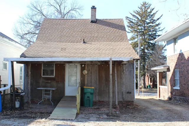 $29,900 | 491 North Cedar Street, Galesburg, IL 61401