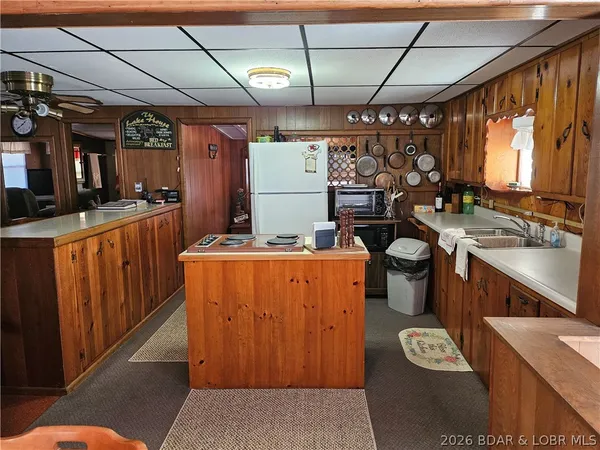 $280,000 | 33 Zebco Court, Edwards, MO 65326