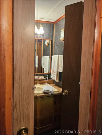 $280,000 | 33 Zebco Court, Edwards, MO 65326